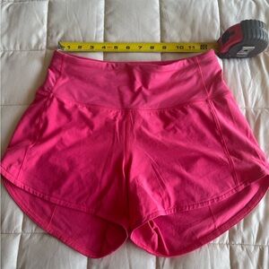 Lululemon size 4 High rise Speedup shorts 4in inseam